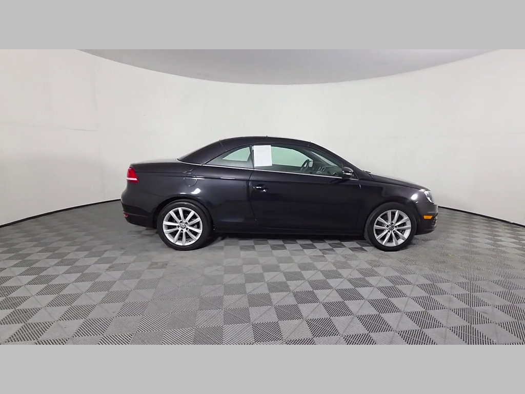 Used 2016 Volkswagen Eos Komfort FWD image 37