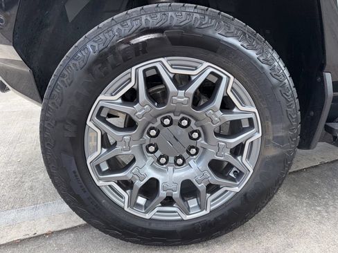 Used 2025 GMC Hummer EV 3X AWD/4WD image 55