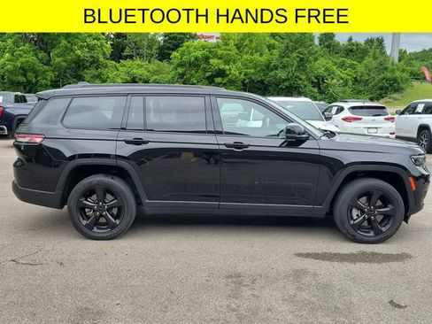 Certified 2023 Jeep Grand Cherokee L Laredo AWD/4WD image 3