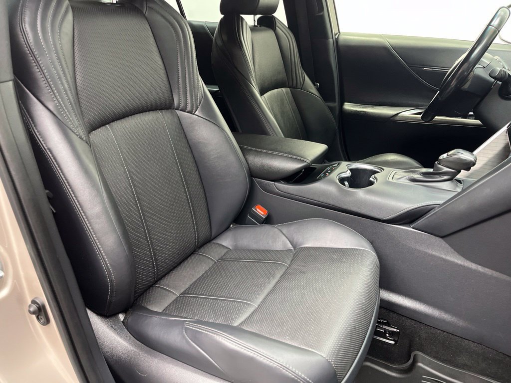 Used 2022 Toyota Venza Limited AWD/4WD image 22