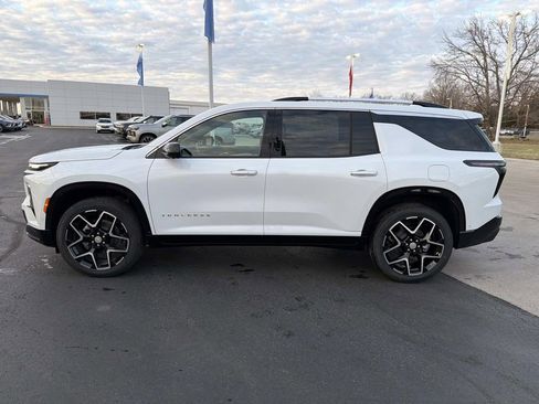 New 2026 Chevrolet Traverse High Country w/ LPO, Floor Liner Package image 4