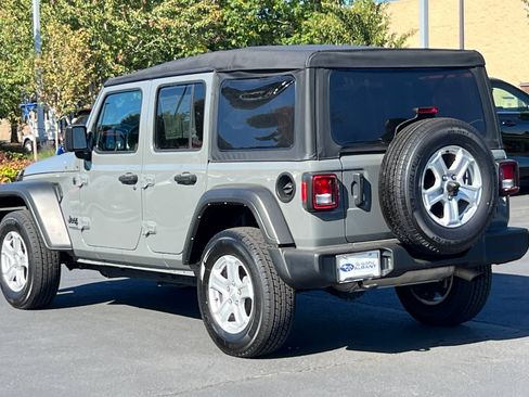 Used 2022 Jeep Wrangler Unlimited Sport S image 6