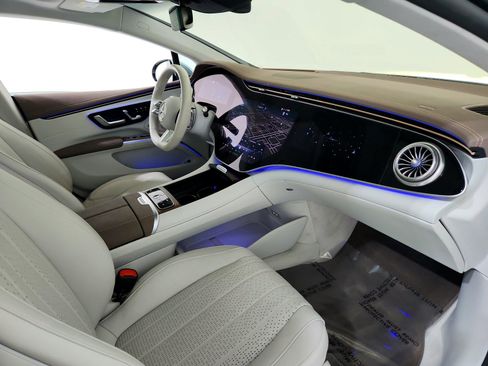 Certified 2023 Mercedes-Benz EQS 580 4MATIC Sedan image 24