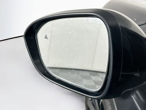 Used 2025 Mitsubishi Outlander SE AWD/4WD image 16