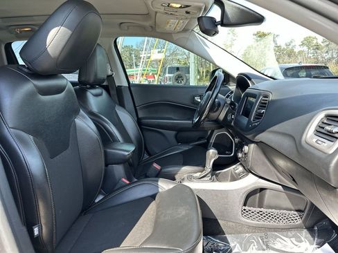 Used 2021 Jeep Compass Latitude w/ Sun and Sound Group image 21