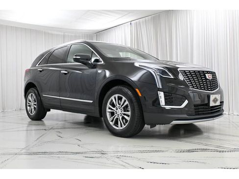 Certified 2022 Cadillac XT5 Premium Luxury image 2