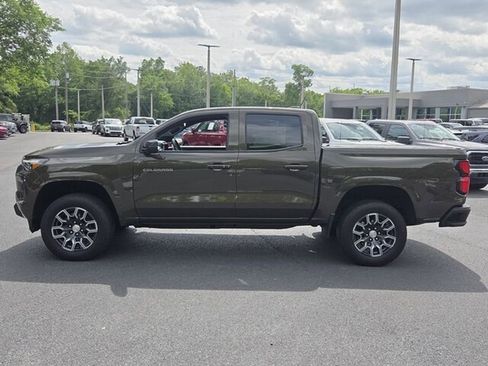 Used 2024 Chevrolet Colorado LT w/ LT Convenience Package III RWD image 5