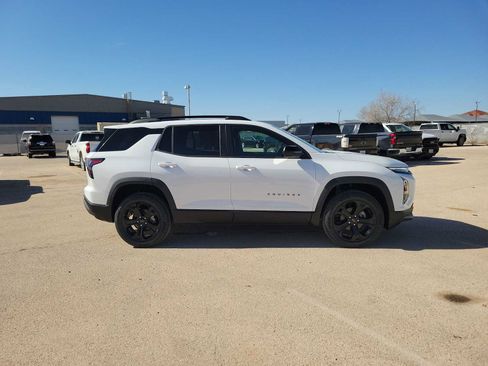 New 2026 Chevrolet Equinox LT w/ Convenience Package II AWD/4WD image 9