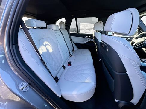 New 2026 BMW X5 sDrive40i w/ Climate Comfort Package image 22