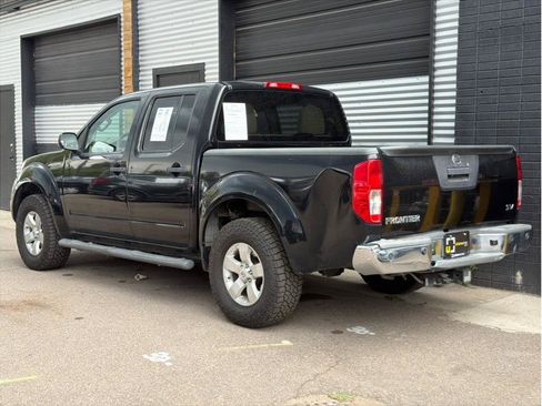 Used 2013 Nissan Frontier SV w/ SV Value Truck Pkg RWD image 7