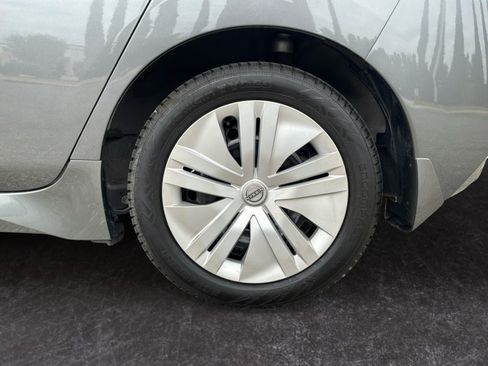 Used 2024 Nissan Leaf S FWD image 9