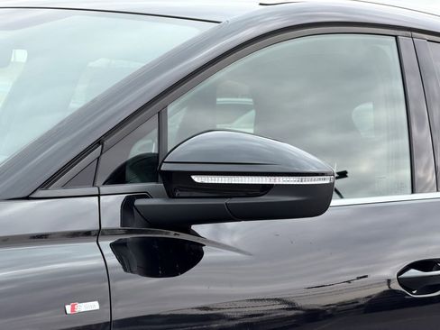 Certified 2024 Audi Q4 e-tron Premium Plus w/ Premium Plus image 9