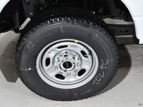 New 2026 Ford F350 XLT w/ FX4 Off-Road Package image 23