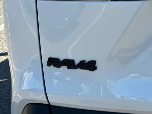 Used 2023 Toyota RAV4 XLE Premium FWD image 27