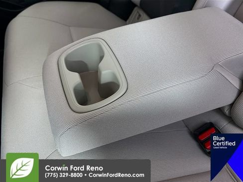 Used 2022 Toyota Corolla LE FWD image 26