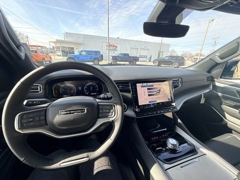 New 2026 Jeep Grand Wagoneer Limited image 23