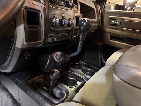 Used 2018 RAM 2500 Tradesman w/ Chrome Appearance Group AWD/4WD image 25
