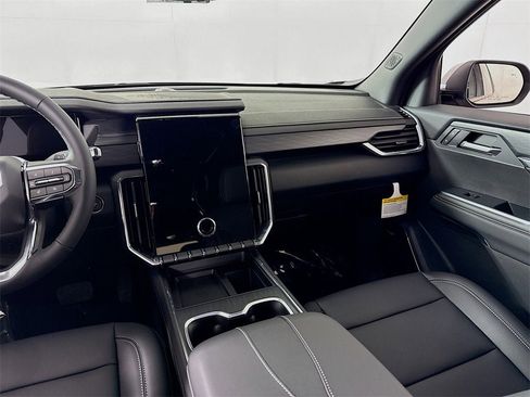 New 2026 GMC Acadia Elevation w/ Elevation Premium Package image 18