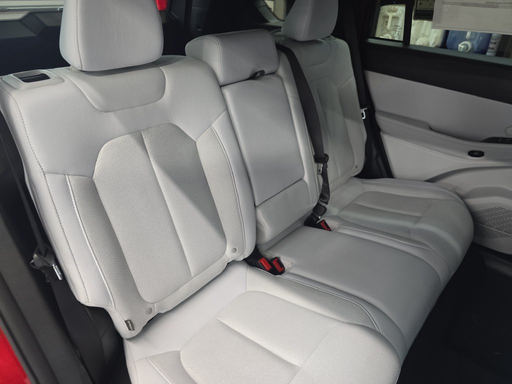 New 2026 Jeep Cherokee Laredo AWD/4WD image 11