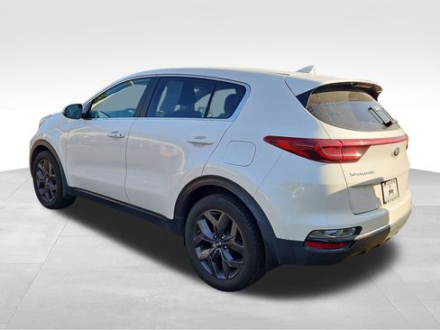 Used 2022 Kia Sportage LX w/ LX FWD Value Edition Package image 5