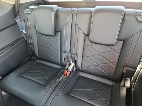 New 2026 Volkswagen Atlas SE image 9