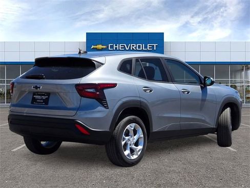 New 2026 Chevrolet Trax LS w/ LS Convenience Package image 4