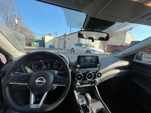 Used 2025 Nissan Sentra SV image 28