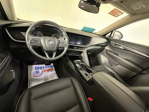 Used 2022 Buick Envision Essence w/ Safety Package image 25