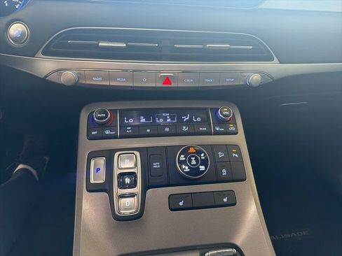Used 2021 Hyundai Palisade SEL w/ Convenience Package AWD/4WD image 12