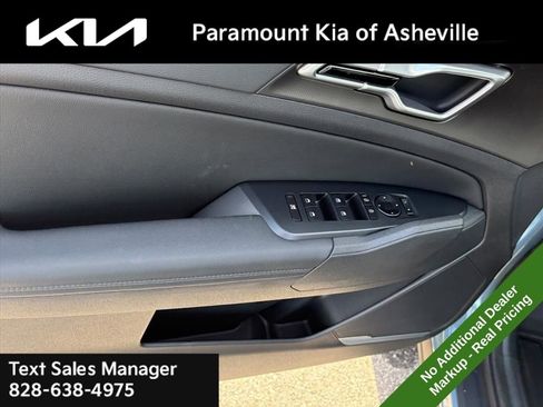 New 2026 Kia Sportage EX image 25