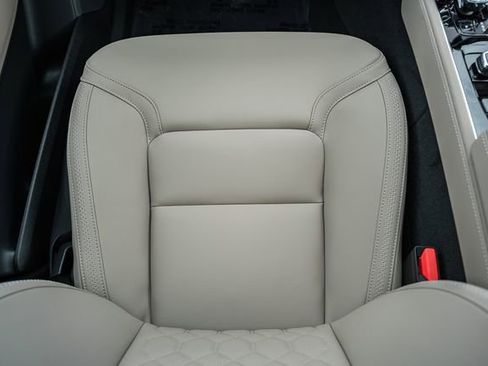 New 2026 Volvo XC90 T8 Plus w/ Protection Package Premier image 30