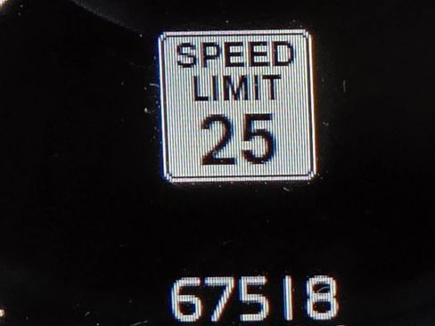 Used 2018 Volvo XC90 T6 Momentum w/ Convenience Package AWD/4WD image 45