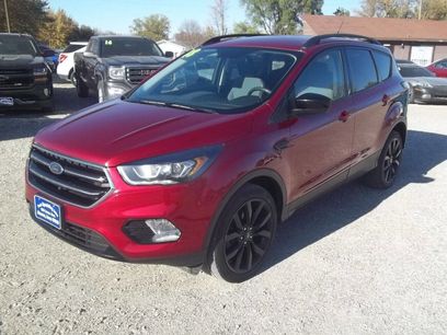 Used 2018 Ford Escape SE w/ SE Sport Appearance Package
