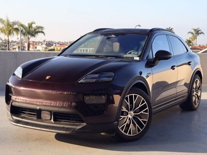 New 2025 Porsche Macan 4 Electric