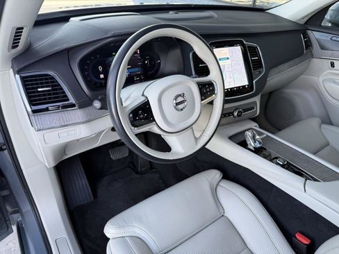 Used 2023 Volvo XC90 T8 Ultimate image 17