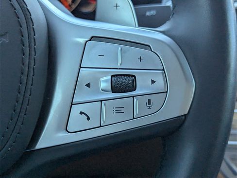 Used 2022 BMW 740i w/ M Sport Package image 22