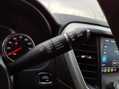 Certified 2023 GMC Acadia SLE image 22