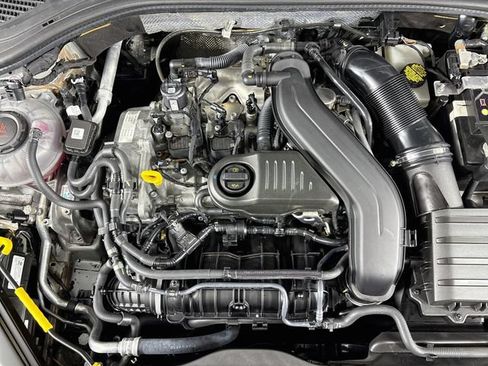 Certified 2024 Volkswagen Jetta S FWD image 31