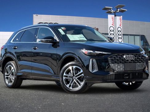 New 2025 Audi Q5 Premium image 2