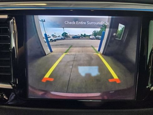 Used 2019 Chrysler Pacifica Touring-L w/ S Appearance Package FWD image 25