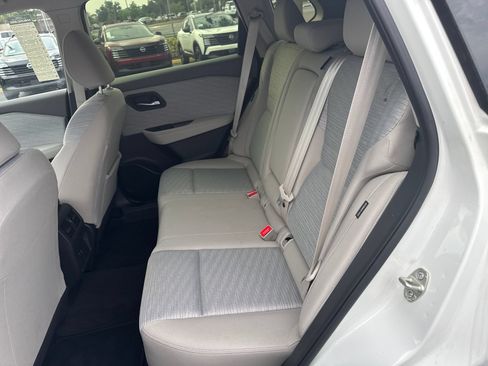 Used 2023 Nissan Rogue SV FWD image 24