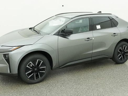 New 2026 Toyota bZ FWD image 5