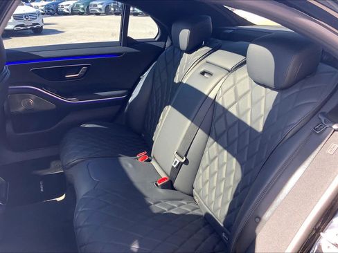 Used 2023 Mercedes-Benz S 580 4MATIC Sedan image 21