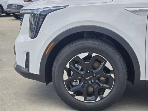New 2026 Kia Sorento S FWD image 5