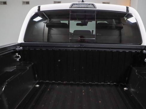 Used 2023 Toyota Tacoma TRD Off-Road image 30