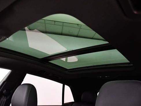 Used 2025 Audi Q8 Premium Plus image 17