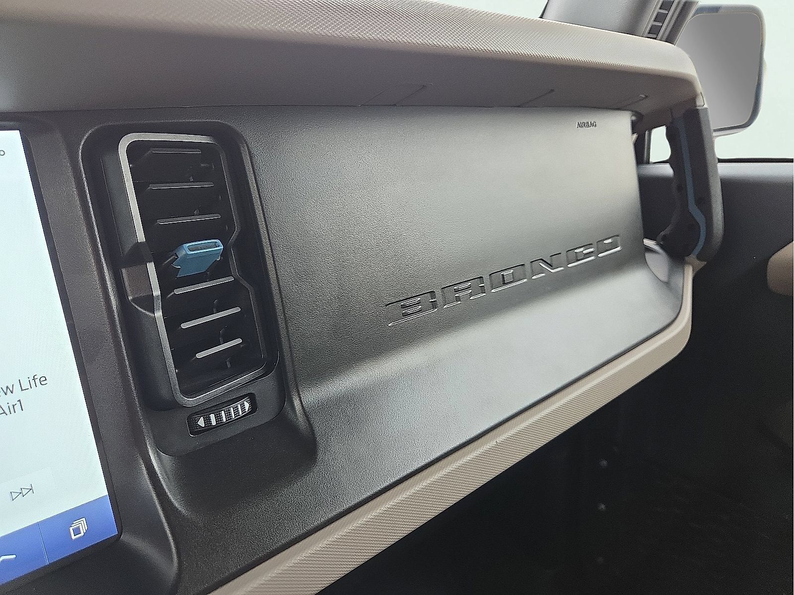 Used 2023 Ford Bronco Wildtrak AWD/4WD image 22