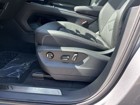 New 2026 Volkswagen Atlas SE image 10