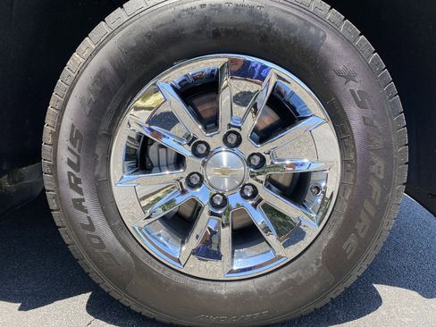 Used 2022 Chevrolet Silverado 1500 LT w/ Bed Protection Package RWD image 13