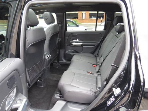 Used 2026 Mercedes-Benz GLB 250 4MATIC image 18